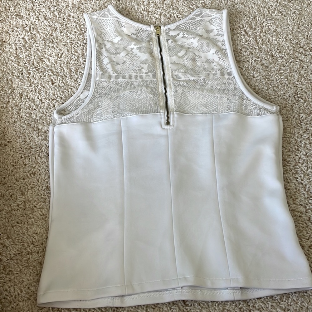 Guess Top - Picture 2 of 6
